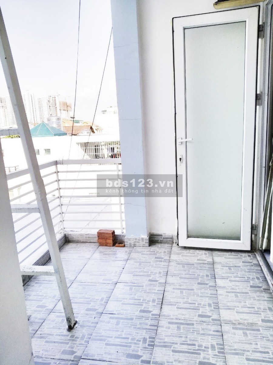 Bán nhà 4 lầu mặt tiền đường số cách Lâm Văn Bền 20m, phường Tân Quy, Quận 7