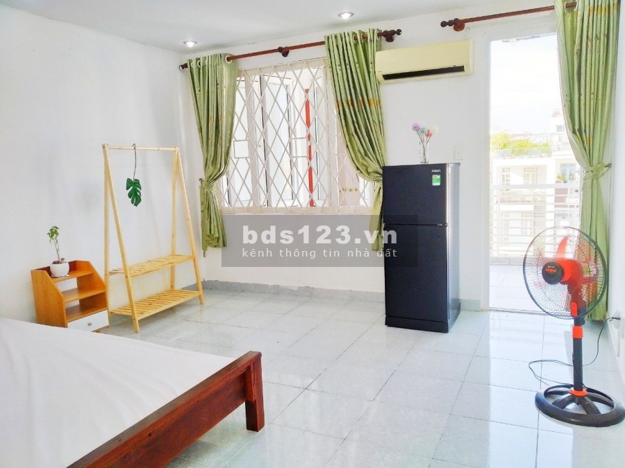 Bán nhà 4 lầu mặt tiền đường số cách Lâm Văn Bền 20m, phường Tân Quy, Quận 7