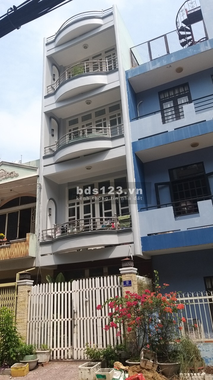 Cô 2 cần bán căn nhà Bình Tân mặt tiền đường ô tô sổ hồng riêng, nhà mới toanh