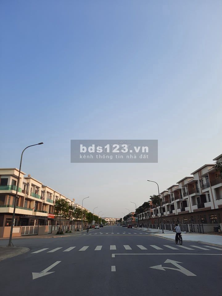 Bán nhà mặt phố 120m2 độc nhất vô nhị tại Từ Sơn giá bán chỉ 9 tỷ, pháp lý chuẩn