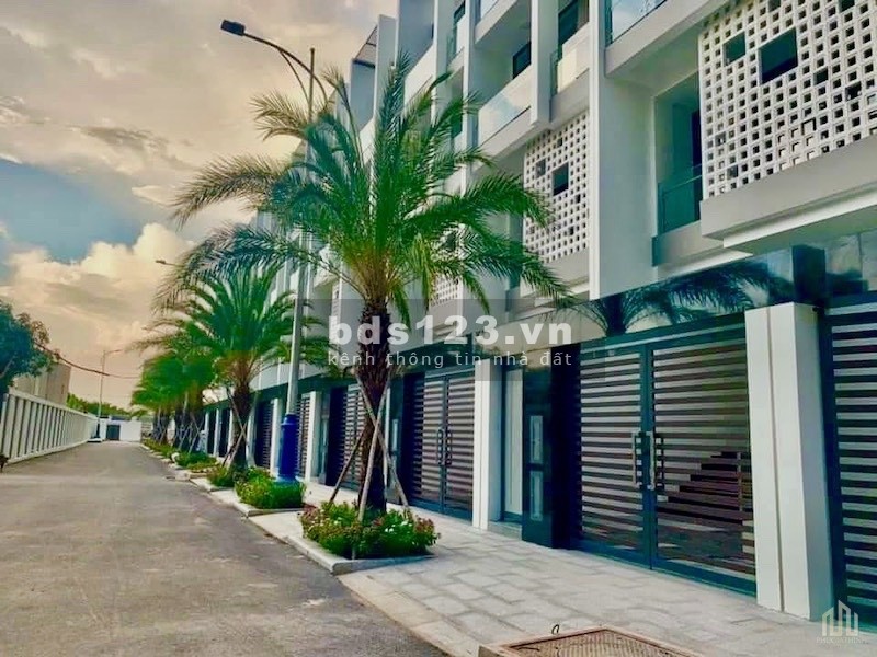 Nhà phố Quận 2 Precia Riverside Quận 2, có sổ dtsd 436-472m2, giới hạn 8 căn đẹp