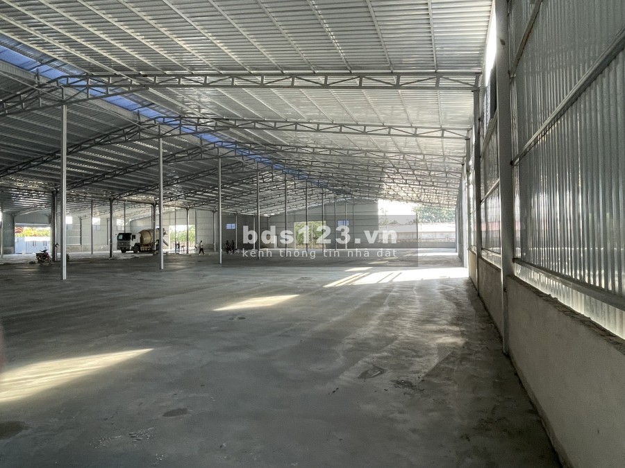 Chính Chủ Cho Thuê 2300m2 Diện Tích Kho Xưởng Tại Lê Trọng Tấn Hà Đông Hà Nội LH 0964859595