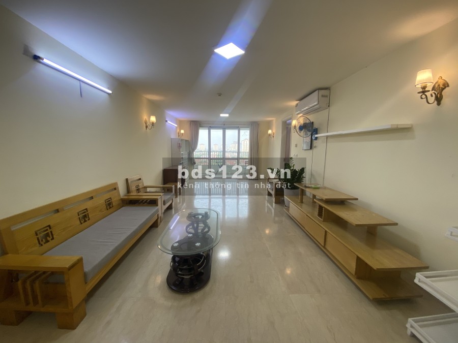 Bán nhanh căn hộ P1 Ciputra tầng trung, 145m2, 3PN, đủ đồ, hướng Tây Bắc. Giá 4.6 tỷ