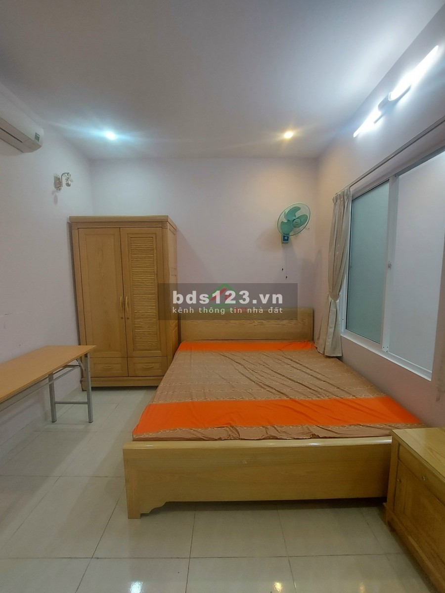 Cần bán gấp nhà , Khu Nam Việt Á, 3 tầng, 100m2, đường 10.5m