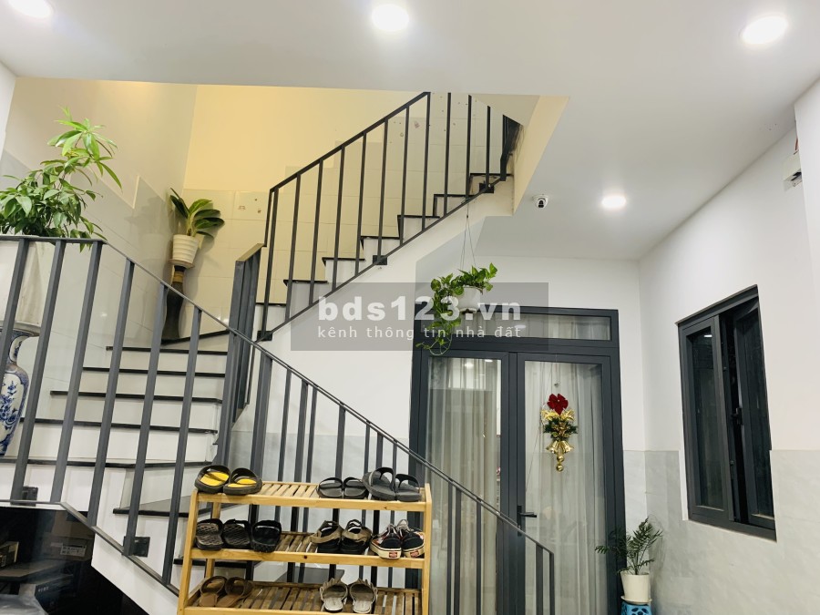 Bán nhà ở mặt tiền đường số 6 phường 15 GV có kết hợp 10 phòng cho thuê cao cấp