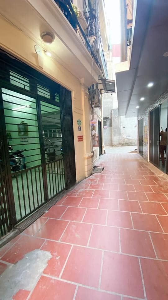 Nhà đẹp Mỹ Đình cách phố 20M ô tô đỗ cửa giá bán 4,8 tỷ sổ chính chủ, liên hệ 0983161393