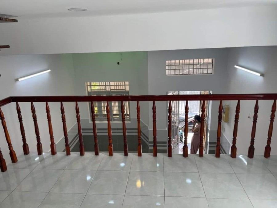 Bán gấp nhà đường Quang Trung phường 10, Gò Vấp, dtsd 39m2, 3 tầng, giá bán 3.2 tỷ