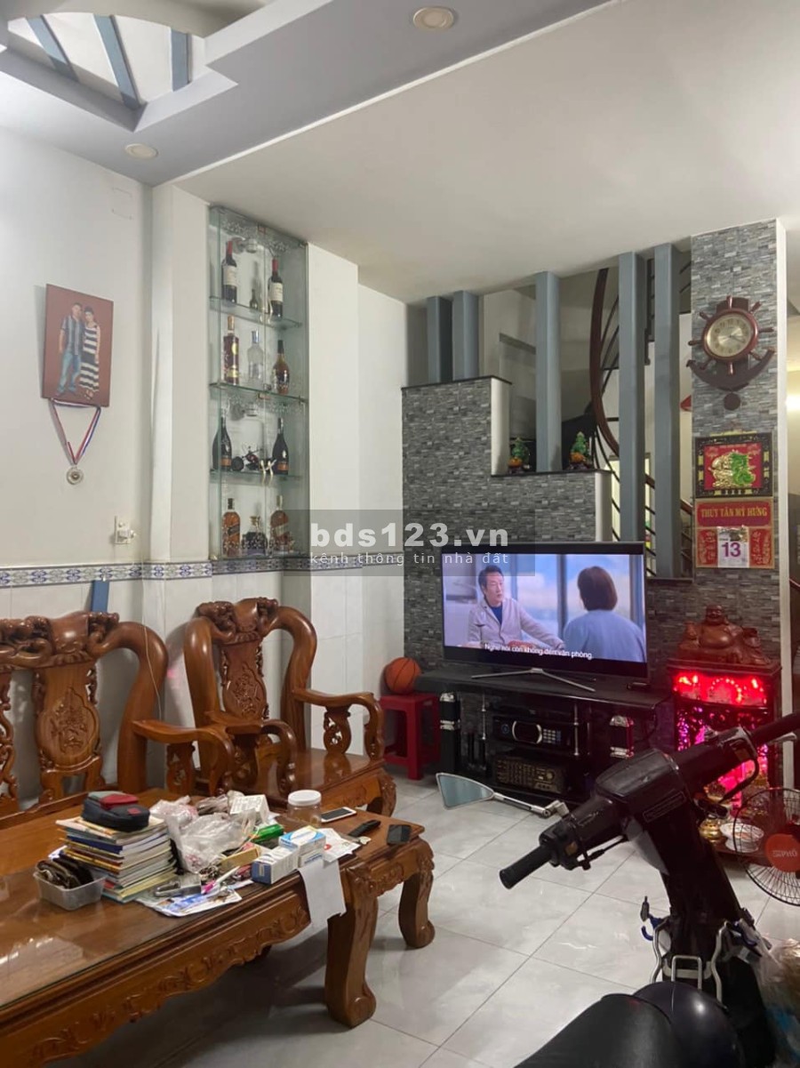 Bán nhà 2 tầng, sát mặt tiền, diện tích 44m2, giá chỉ 4.56 tỷ, phường 5 Quận 8