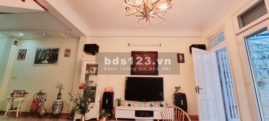 Bán nhà Lạc Long Quân 7 tầng thang máy, an sinh đỉnh cao, đường ô tô tránh giá 17.2 tỷ