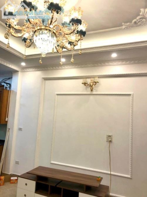 Nhà cách viện Hà Đông 100m phân lô vỉa hè ô tô đỗ cửa giá bán chỉ 3 tỷ, pháp lý chính chủ