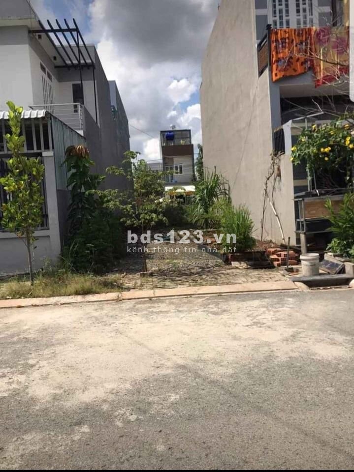 Bán đất ngay gần trường đại học Công nghệ Sài Gòn giá thương lượng, tiện ích đầy đủ