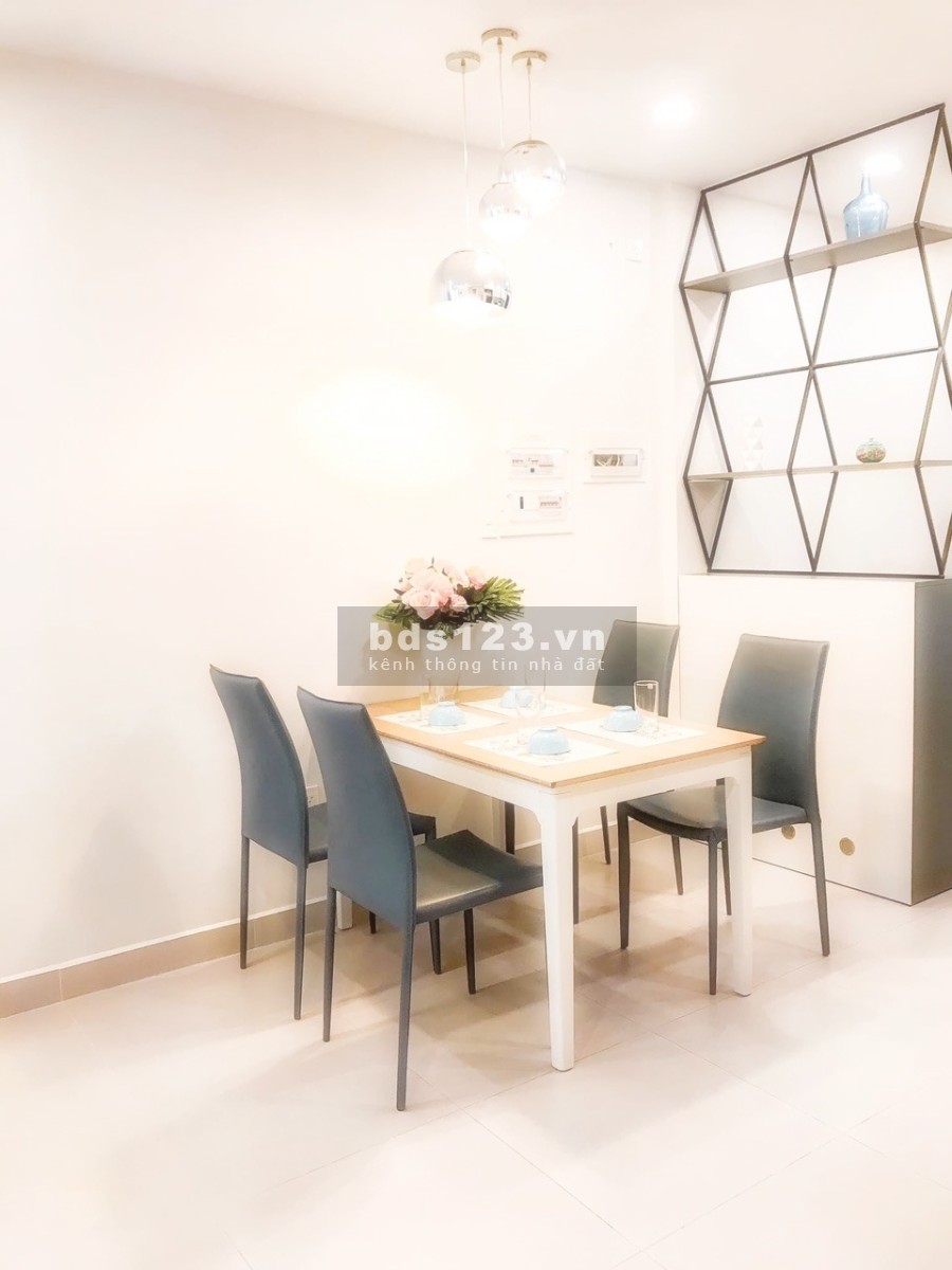 Căn 2PN diện tích 71m2 tại Kingston Residence, view Đông Nam. Giá bán: 4.99 tỷ có HĐMB