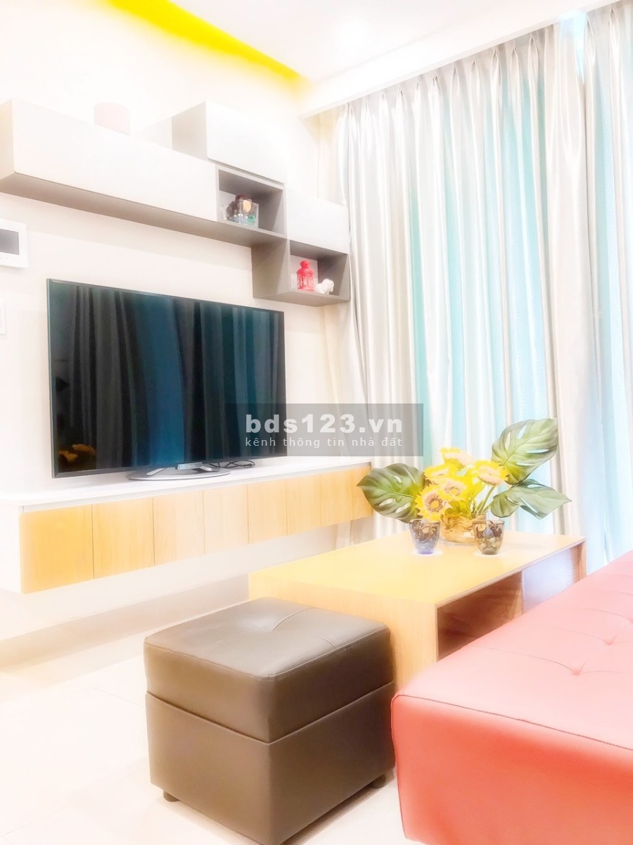 Căn 2PN diện tích 71m2 tại Kingston Residence, view Đông Nam. Giá bán: 4.99 tỷ có HĐMB