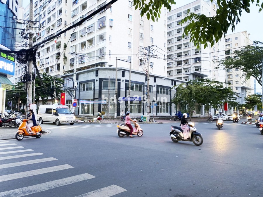 Bán nhà 3 lầu đường số 1 chợ Tân Mỹ, phường Tân Phú, Quận 7 giá 15 tỷ, thương lượng
