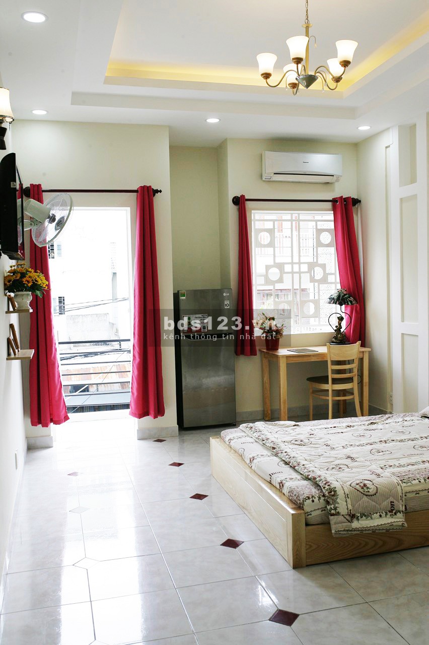 Bán căn hộ dịch vụ 15 phòng ngay sát đường Lâm Văn Bền, phường Tân Quy, Quận 7