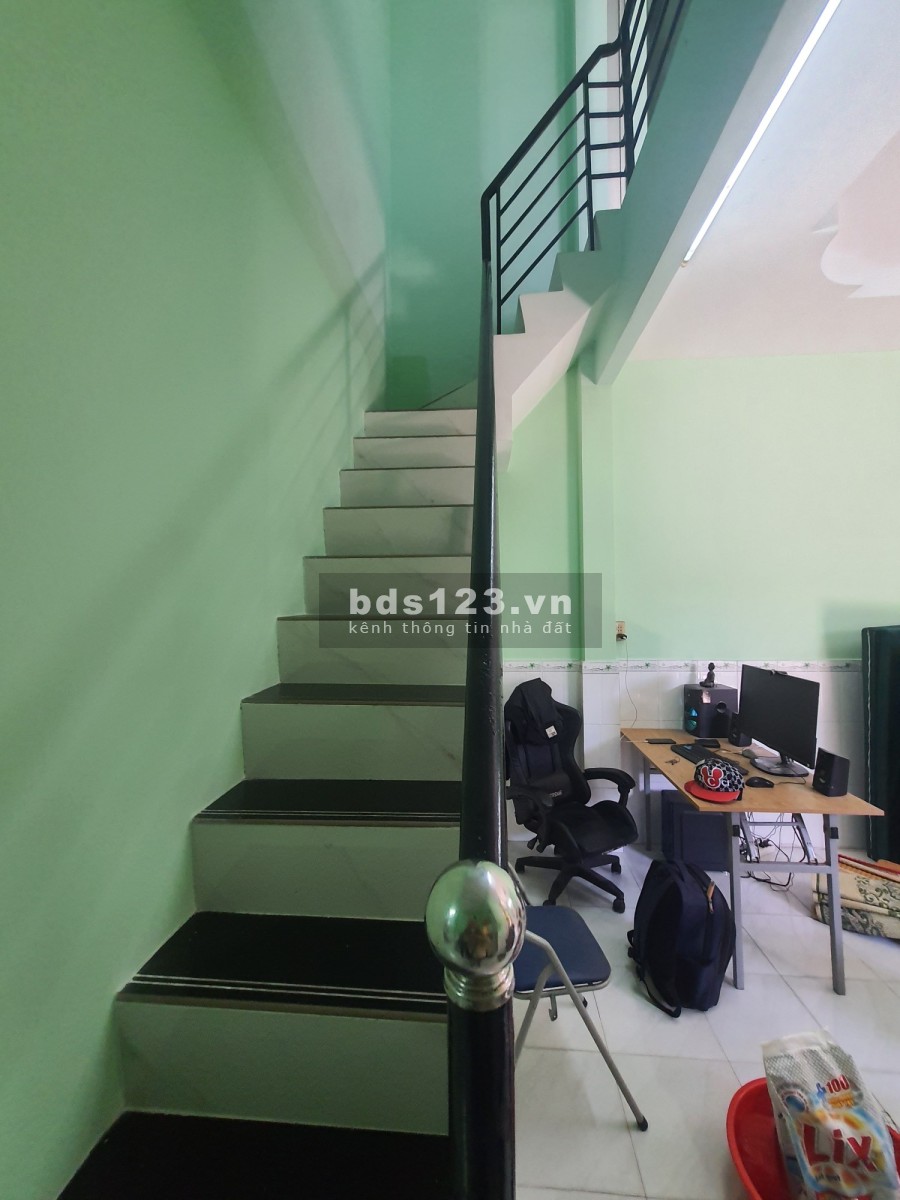 Bán nhà giá rẻ, hẻ xe tải gần Lê Văn Việt, Quận 9, Tp Thủ Đức chỉ còn 3,9 tỷ.