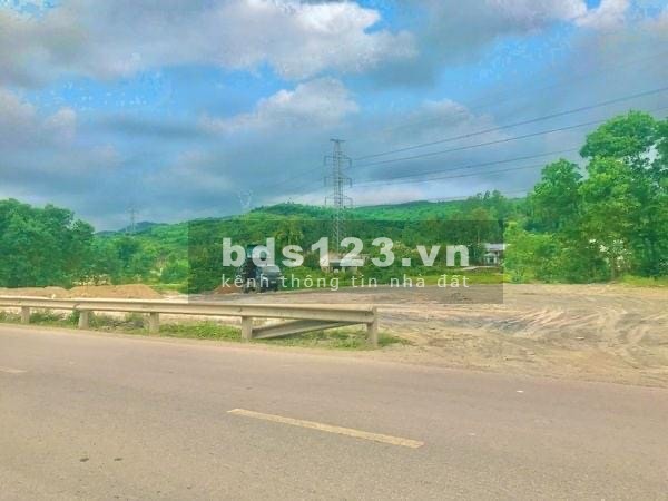 4 lô liền kề QL14B (5x20) vuông vức, Mới tách thửa thơm phức mùi sổ đỏ; có lô ngang 10.~ 1tỷ3.