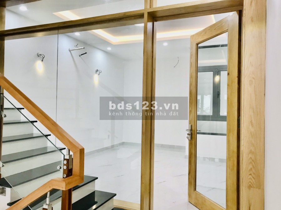 Cho thuê nhà nguyên căn Thới An 22, Quận 12, đúc kiên cố 5 tầng, kiến trúc đẹp còn mới