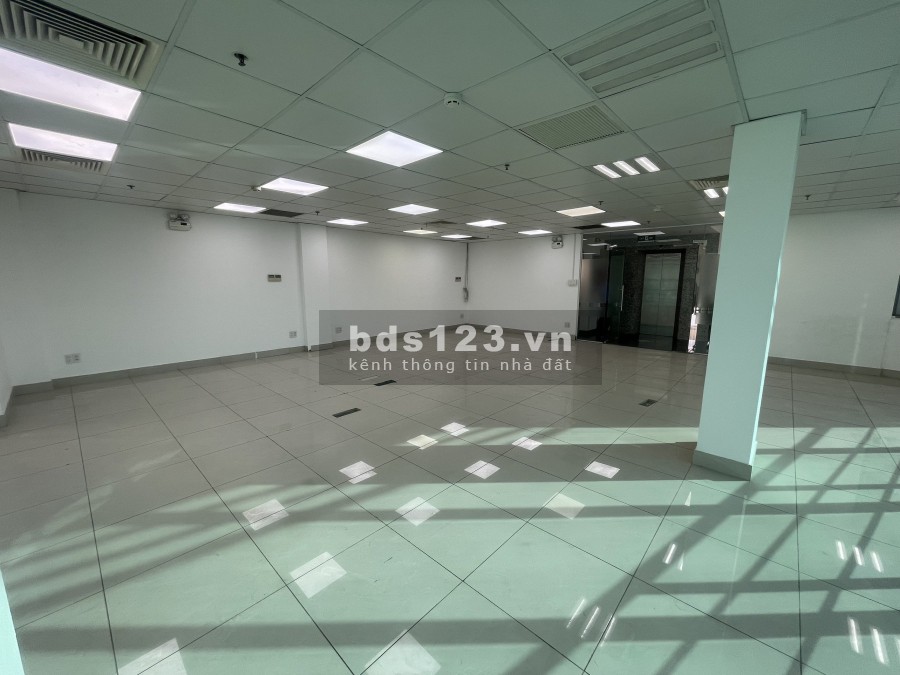 Cho thuê văn phòng giá rẻ Nguyễn Du - Quận 1 liên hệ 0989988971, đây đủ công năng