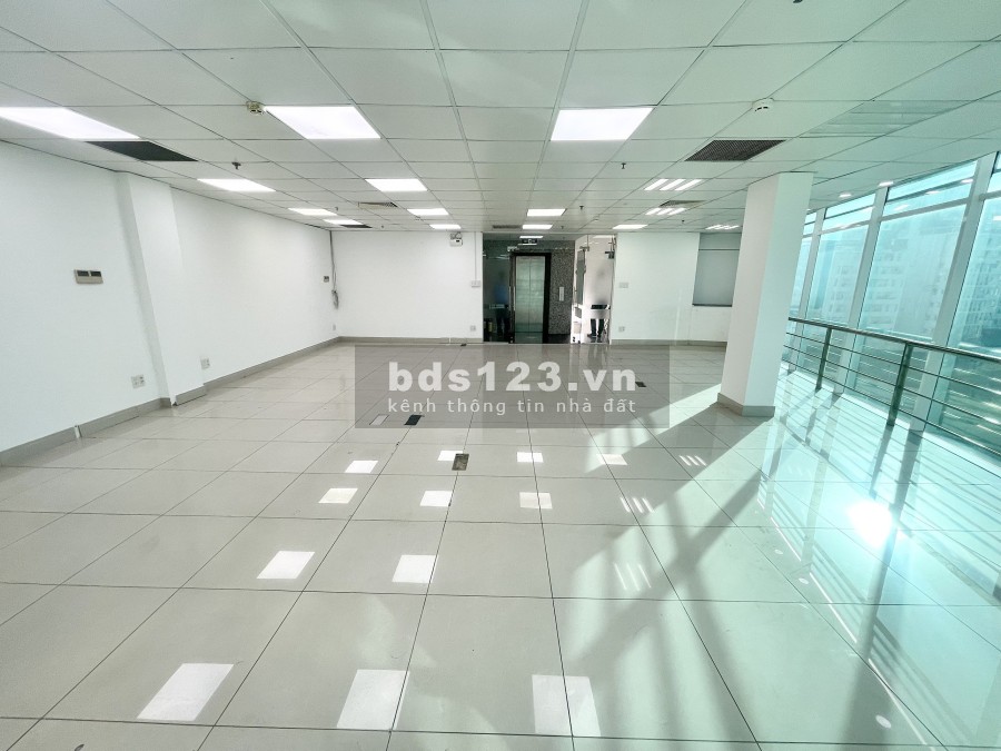 Cho thuê văn phòng giá rẻ Nguyễn Du - Quận 1 liên hệ 0989988971, đây đủ công năng