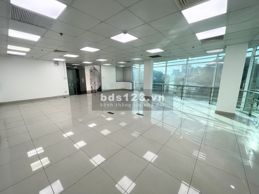 Cho thuê văn phòng giá rẻ Nguyễn Du - Quận 1 liên hệ 0989988971, đây đủ công năng