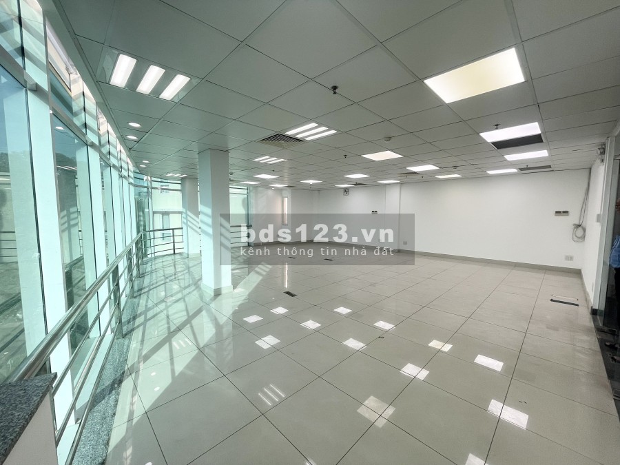 Cho thuê văn phòng giá rẻ Nguyễn Du - Quận 1 liên hệ 0989988971, đây đủ công năng