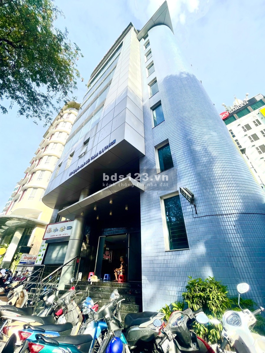 Cho thuê văn phòng giá rẻ Nguyễn Du - Quận 1 liên hệ 0989988971, đây đủ công năng