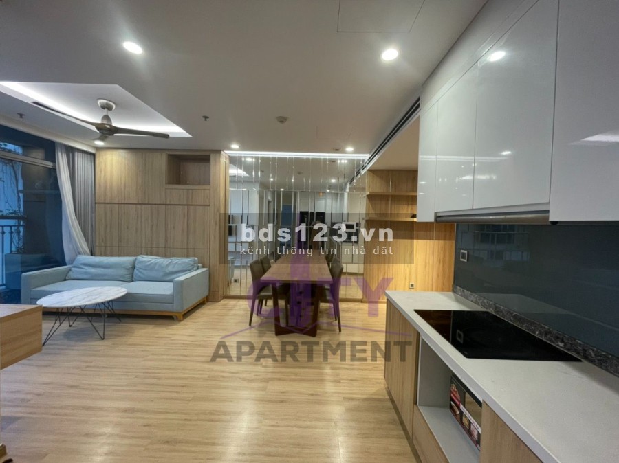 Bán căn hộ 2pn, 2wc chung cư Vinhomes Central Park Tân Cảng tầng cao, view thoáng