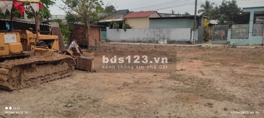 Chủ đất cần bán gấp 3 lô biệt thự nghĩ dưỡng và 3 lô đất nền ngay chợ Bến Gỗ giá 4.5 tỷ