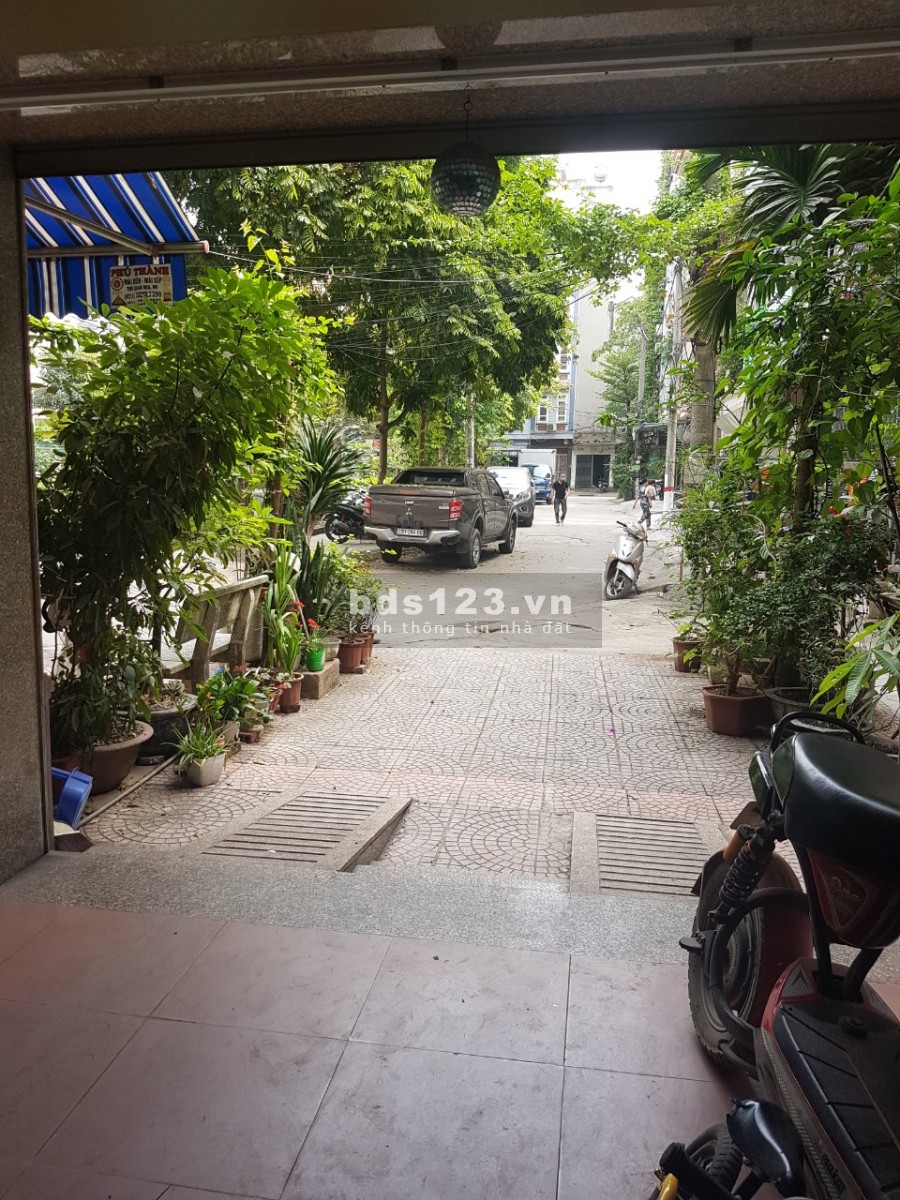 Cho thuê phòng khép kín 22m2 tầng 2 nhà liền kề KĐT Đền Lừ 2, full điều hòa nóng lạnh, cạnh vườn hoa