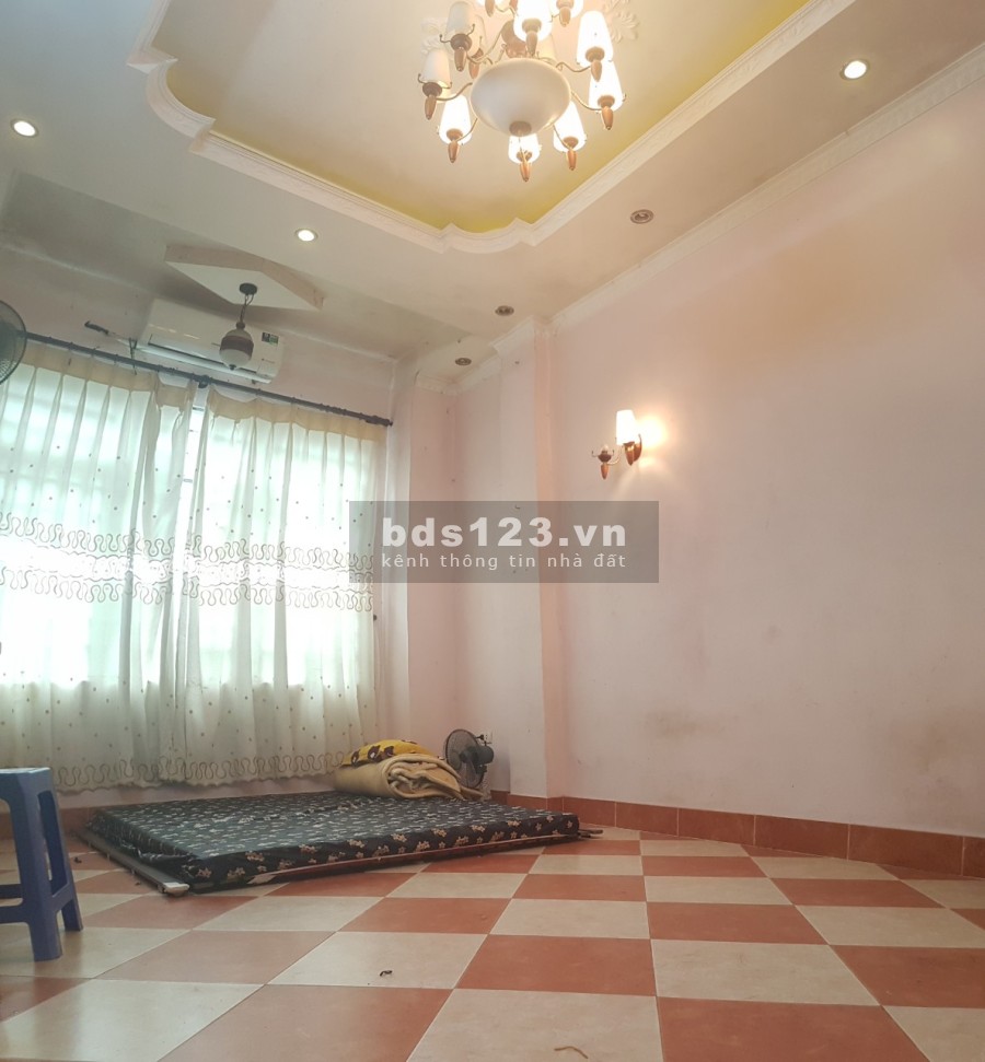Cho thuê phòng khép kín 22m2 tầng 2 nhà liền kề KĐT Đền Lừ 2, full điều hòa nóng lạnh, cạnh vườn hoa