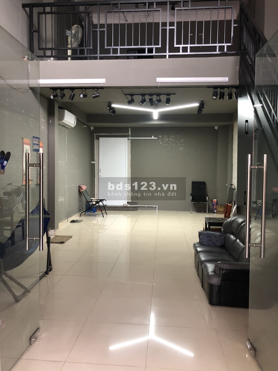 Cho thuê mặt bằng văn phòng, kinh doanh ở Phường 4 - Quận 5 lh 0909896482