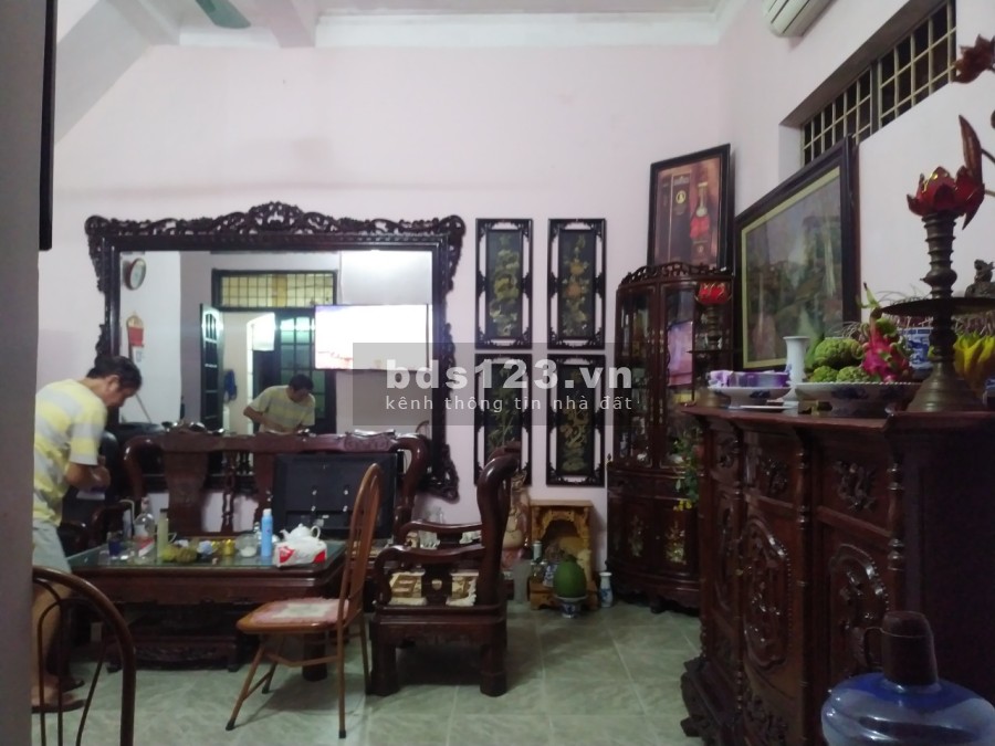 Bán nhà mặt đường Hoàng Tích Trí Quận Đống Đa bìa chính chủ giá bán 10 tỷ, giá tốt