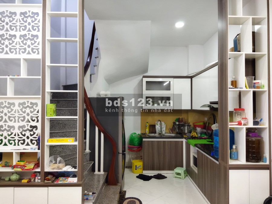 Nhanh Mới Kịp giá bán chỉ 3.3 tỷ, 5 tầng ở luôn cách ô tô 50m phố Hoàng Mai