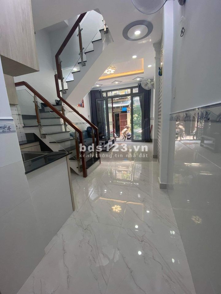 Sở hữu căn nhà phố đẳng cấp thật dễ dàng chỉ 945 triệu mức giá vô cùng hấp dẫn