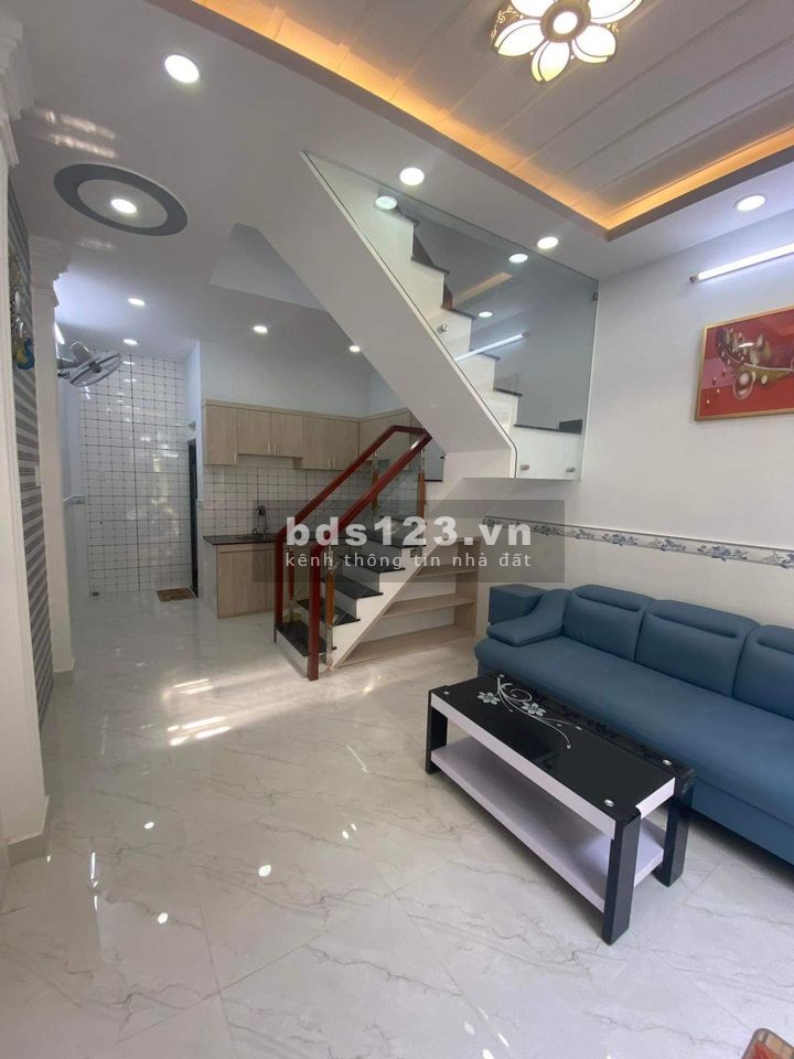 Sở hữu căn nhà phố đẳng cấp thật dễ dàng chỉ 945 triệu mức giá vô cùng hấp dẫn