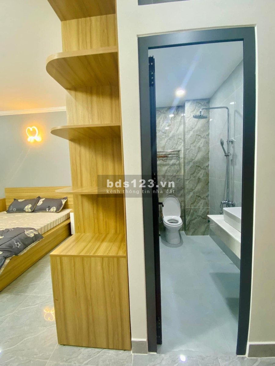 Bán biệt thự vườn khu vực vàng Bình Chánh xây dựng kiên cố, gỗ cao cấp, pháp lý đủ