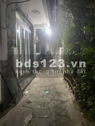 Nhà nguyên căn giá rẻ gần chợ Bà Chiểu, giá tốt để ở, khu an ninh