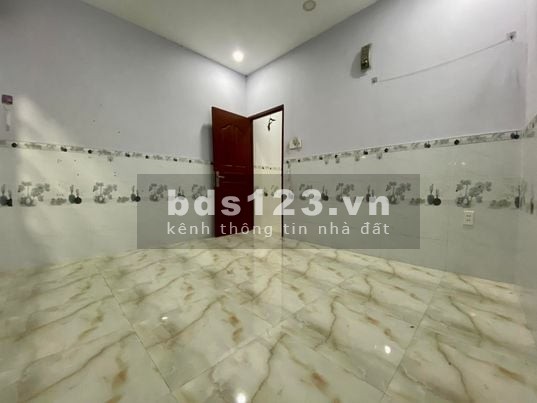 Nhà nguyên căn giá rẻ gần chợ Bà Chiểu, giá tốt để ở, khu an ninh