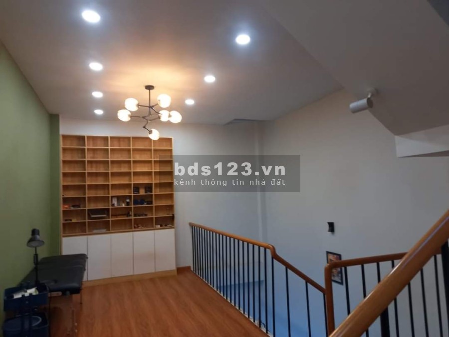 Nhà mới 4 tầng, hẻm xe hơi rộng. Gần Công viên Nguyễn Sỹ Sách giá bán chỉ 6,3 tỷ