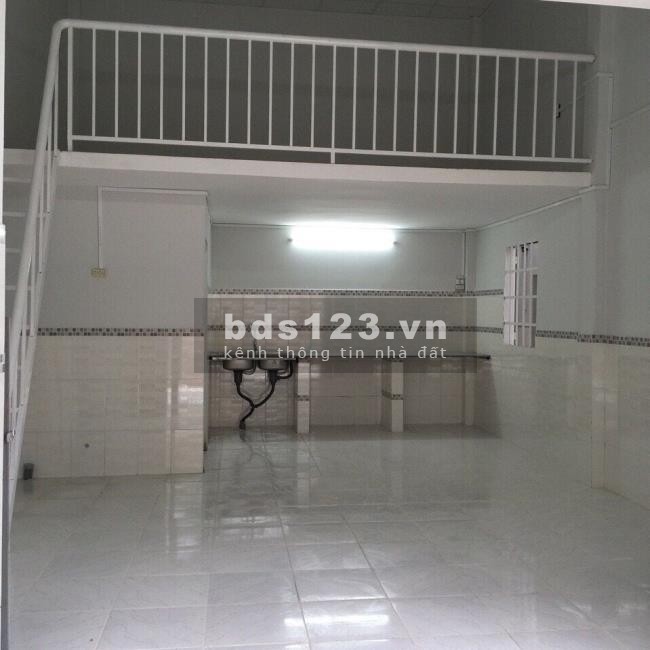 chính chủ bán gấp đất 300m như ảnh và căn nhà nhỏ dân cư đông đúc,+ căn trọ 16p đang cho thuê
