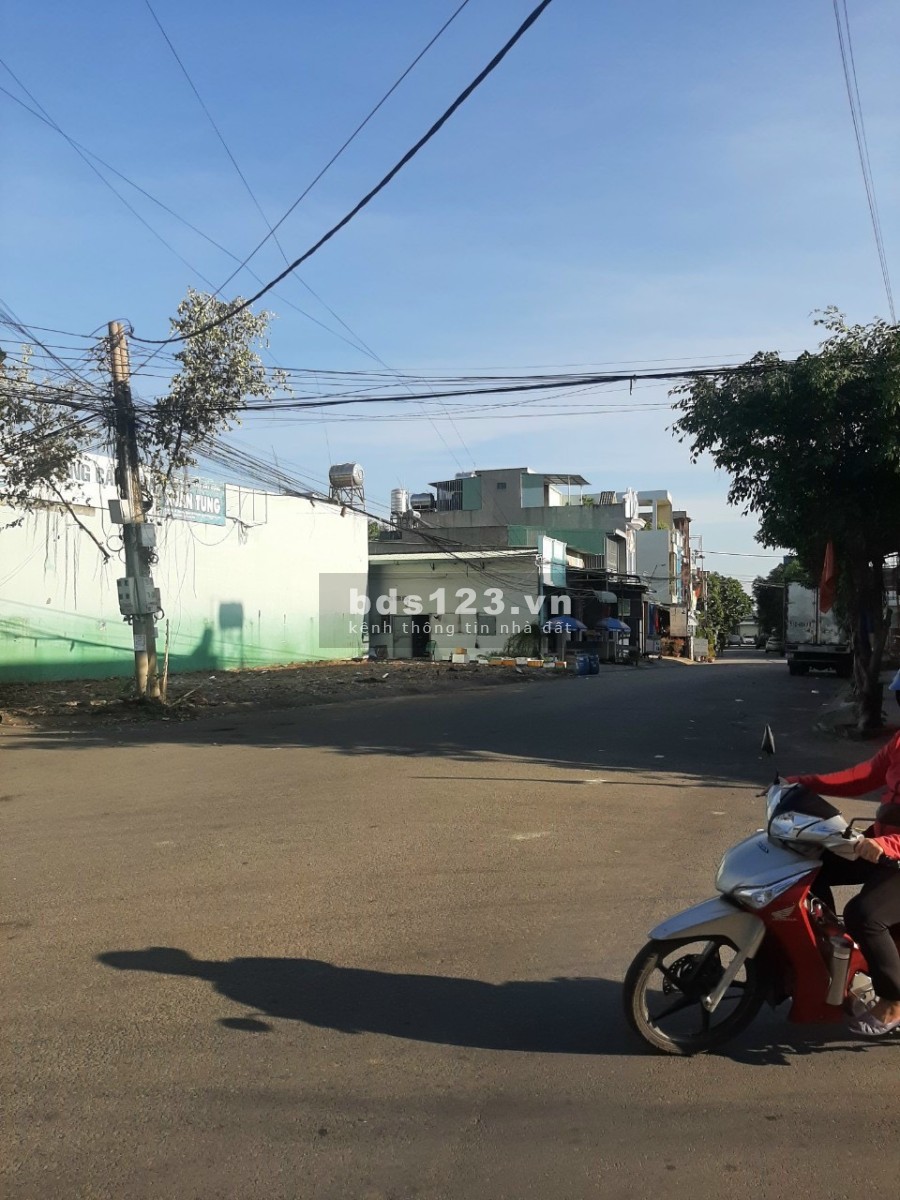 Bán đất 2 mặt tiền phù hợp ở và kinh doanh giá bán chỉ 2.1 tỷ sổ sẵn chính chủ bàn giao ngay