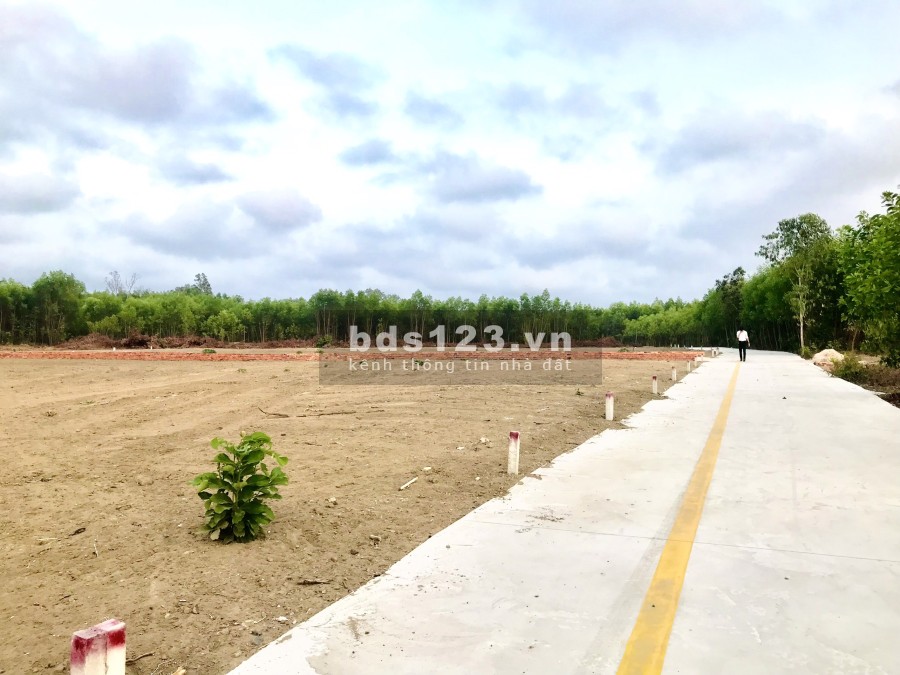 Bán nhanh lô đất 5*50 siêu đẹp gần sân bay Lộc An - Hồ Tràm, giá 1.6 tỷ, khu dân cư