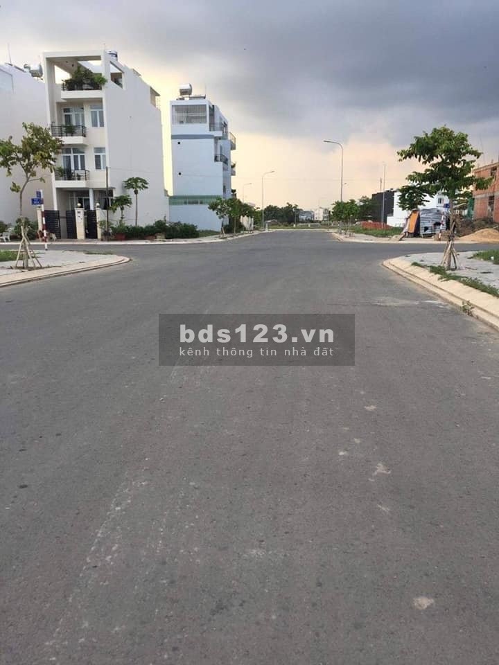 Cần tiền trả nợ bán gấp lô đất huyện Bình Chánh, giá bán 3.8 tỷ, thương lượng