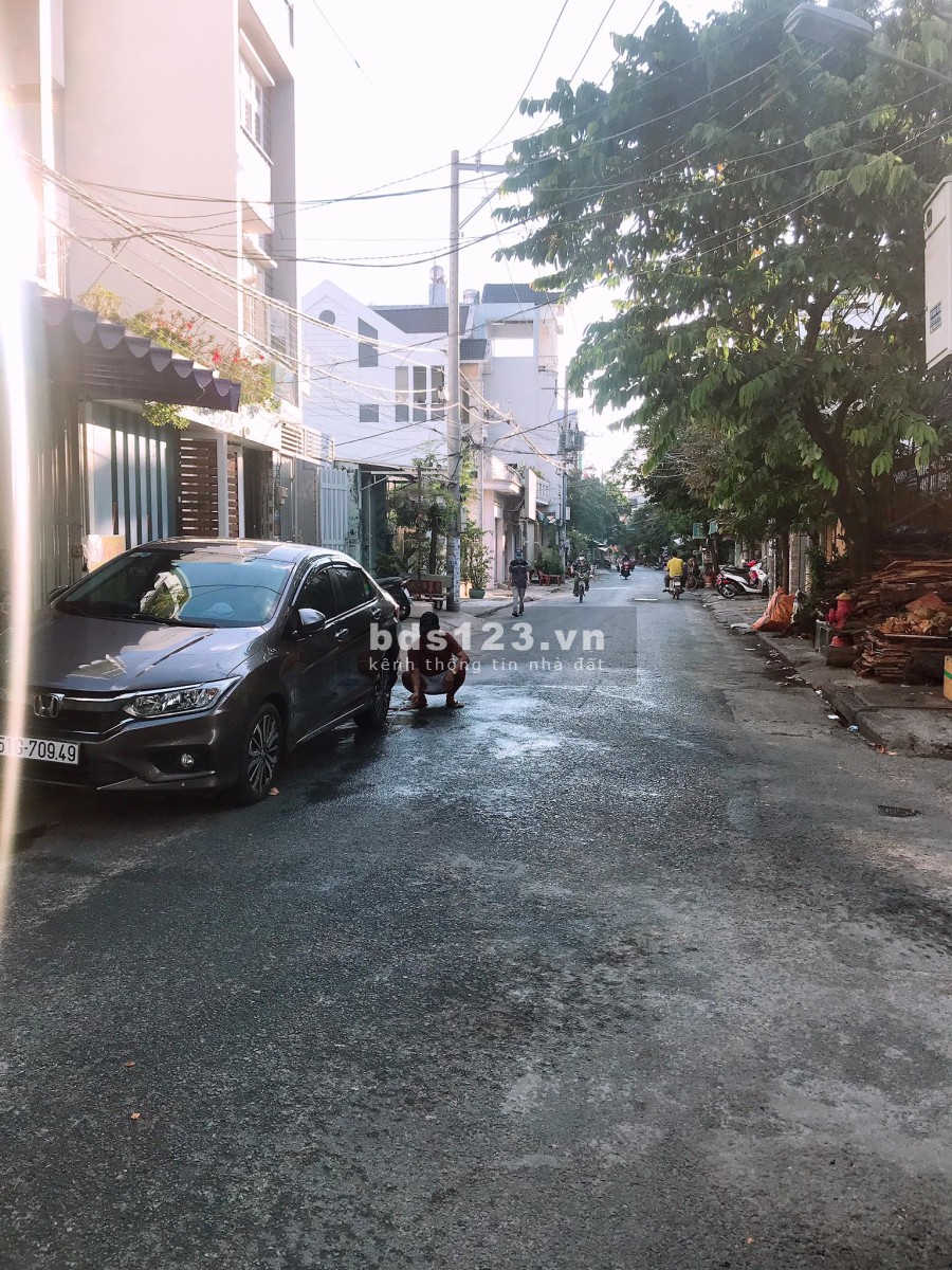 Nhà mới 4 tầng, hẻm xe hơi rộng. Gần Công viên Nguyễn Sỹ Sách giá bán chỉ 6,3 tỷ
