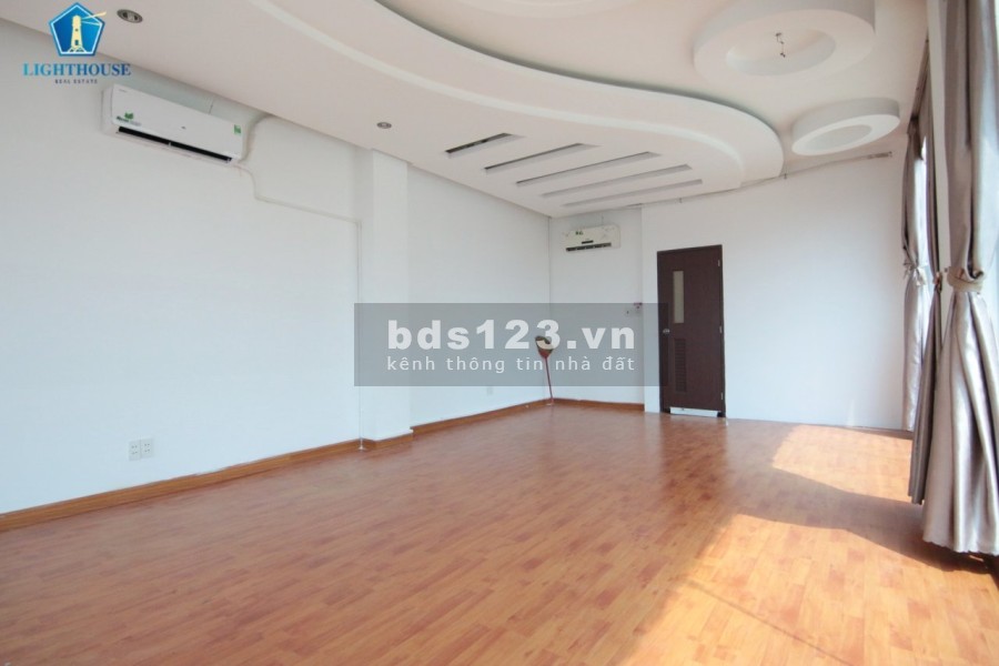 Văn phòng cho thuê trống suốt Tân Bình đầy đủ công năng vào sử dụng ngay