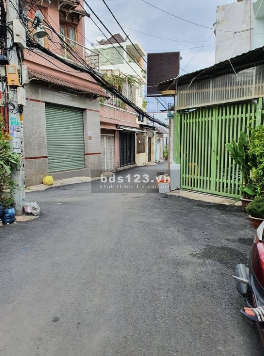 Nhà Đẹp Ngay trung tâm Thủ Đức giá bán 5.9ty diện tích 75m2 hẻm xe hơi bốc đầu
