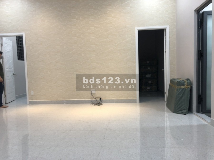 Nhà Đẹp Ngay trung tâm Thủ Đức giá bán 5.9ty diện tích 75m2 hẻm xe hơi bốc đầu
