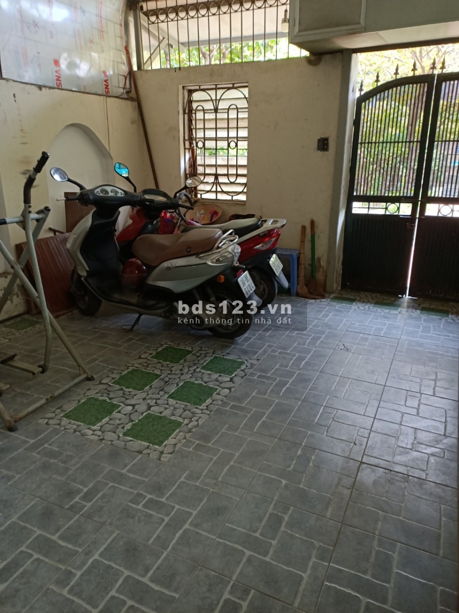 Cho thuê mặt bằng kinh doanh diện tích 170m2 giá 21 triệu/tháng liên hệ 0942347189