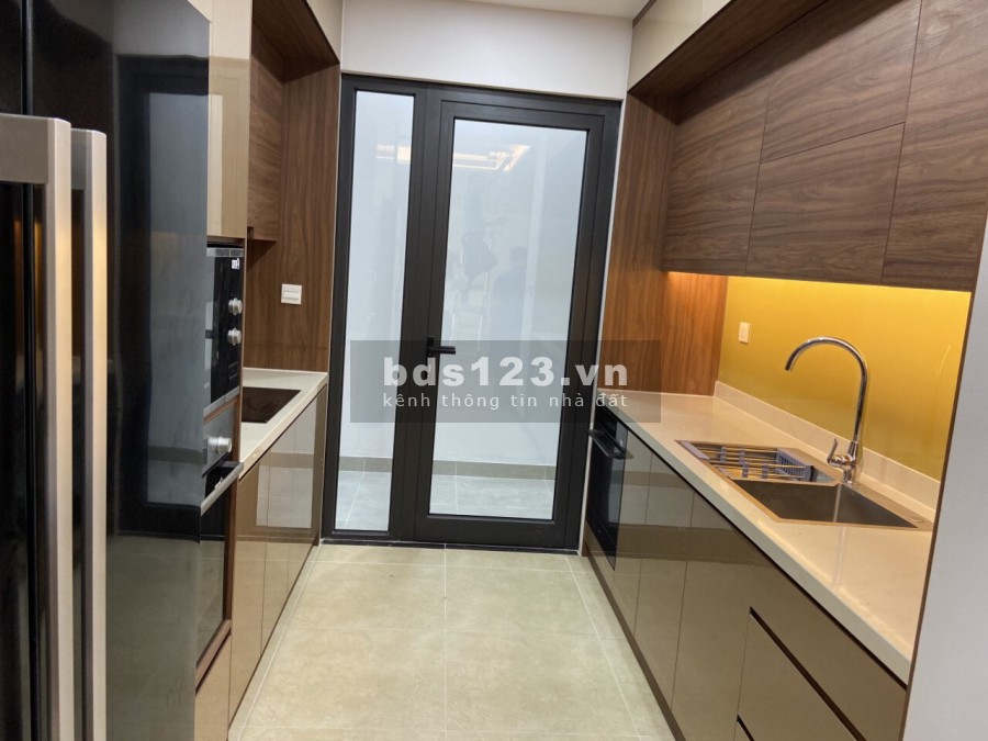 Căn 3 phòng ngủ hàng hiếm siêu đẹp tại trung tâm quận Cầu Giấy The Park Home giá chỉ 6 tỷ